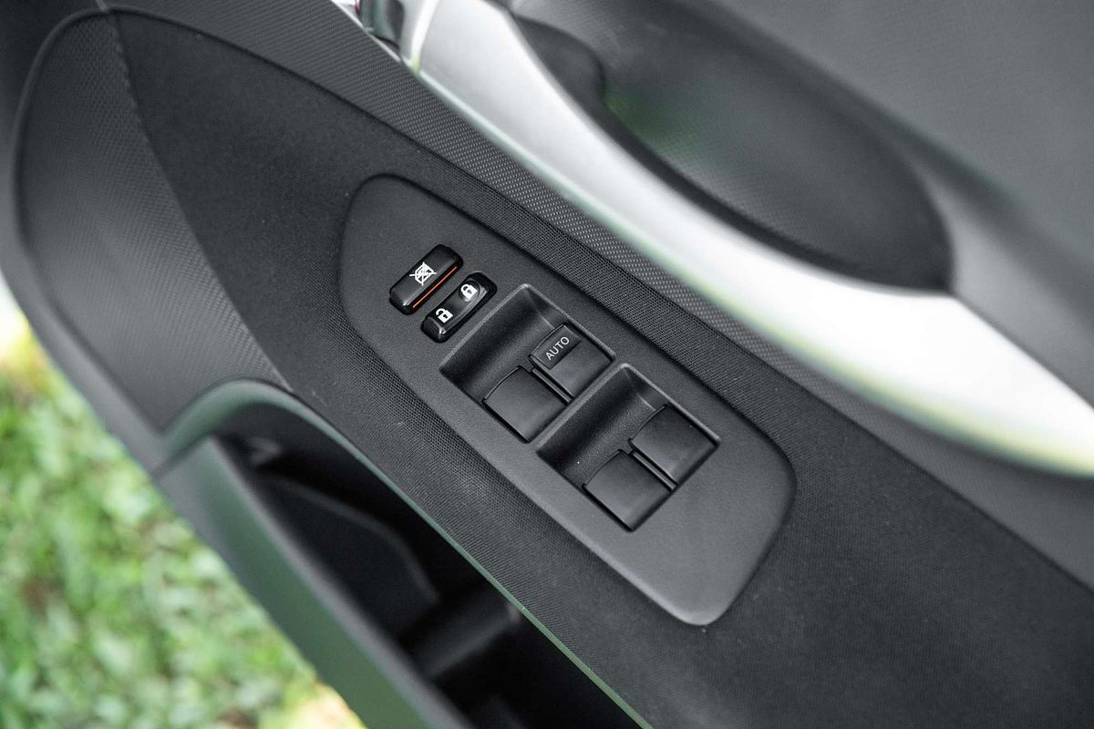 2012 Toyota Corolla Ascent Sport ZRE152R
