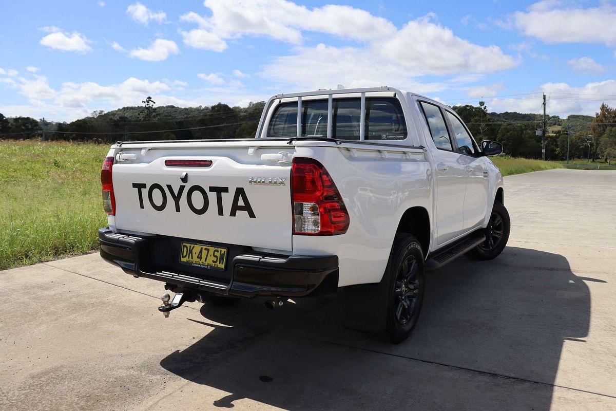 2024 Toyota Hilux SR GUN126R 4X4