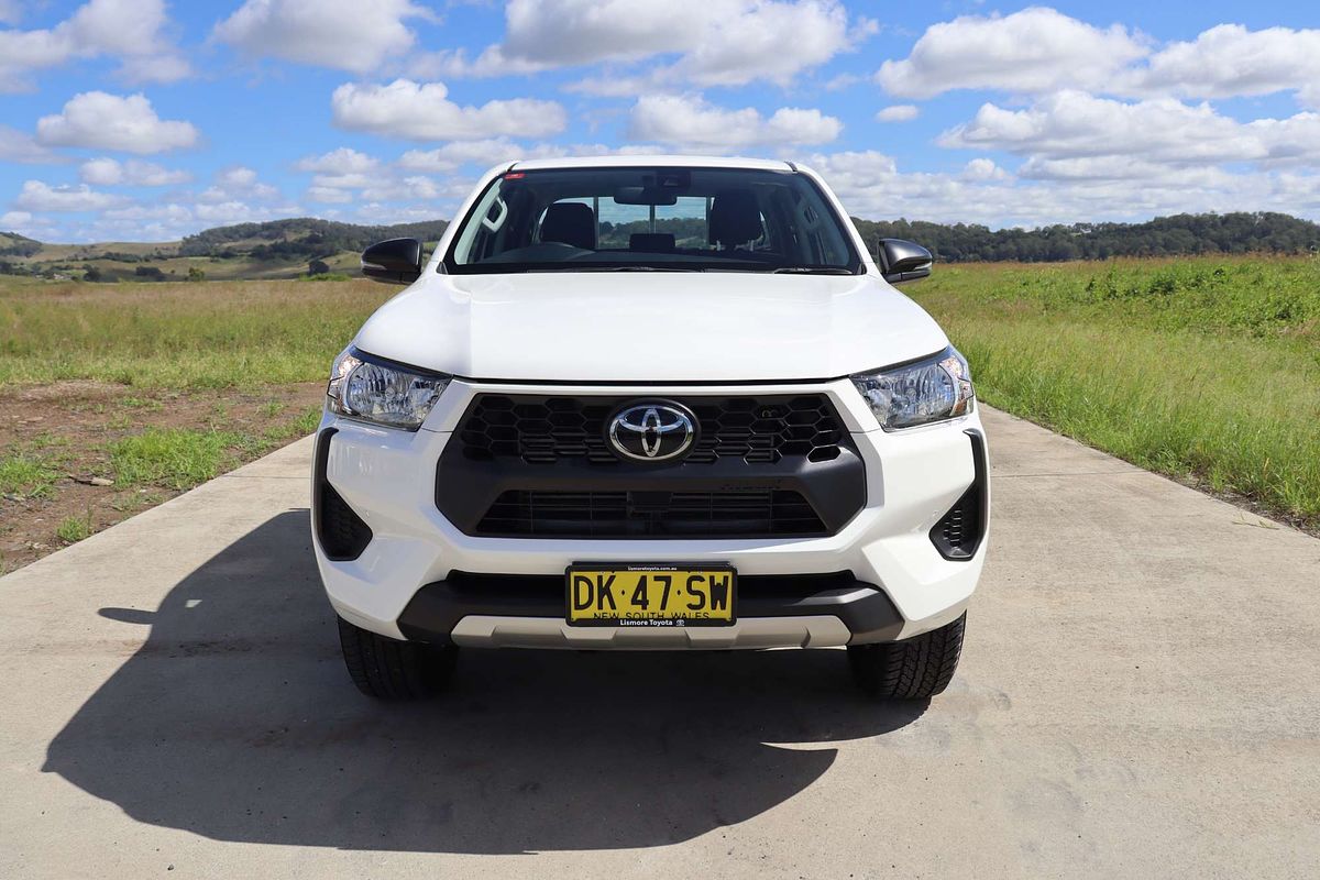 2024 Toyota Hilux SR GUN126R 4X4