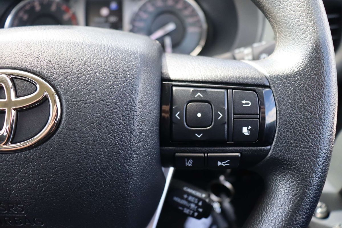 2024 Toyota Hilux SR GUN126R 4X4