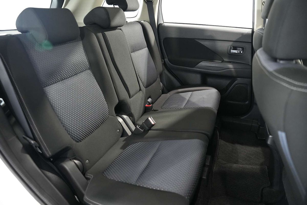 2018 Mitsubishi Outlander ES ADAS ZL