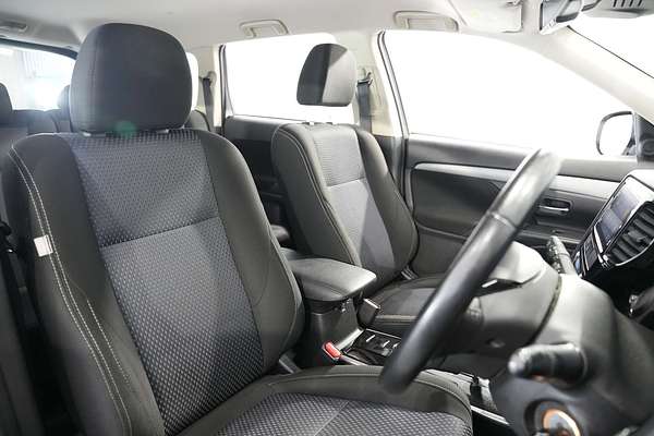 2018 Mitsubishi Outlander ES ADAS ZL