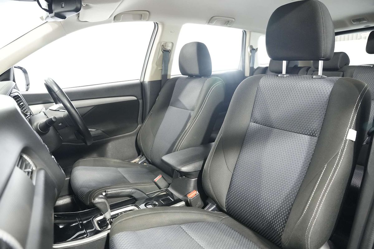 2018 Mitsubishi Outlander ES ADAS ZL