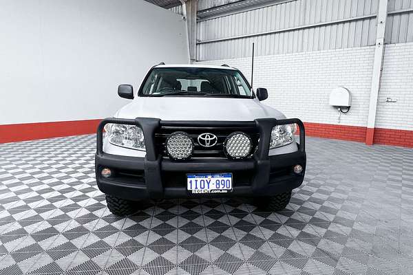 2011 Toyota Landcruiser GXL UZJ200R