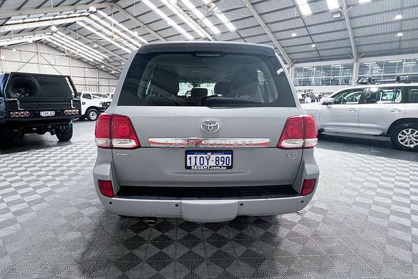 2011 Toyota Landcruiser GXL UZJ200R