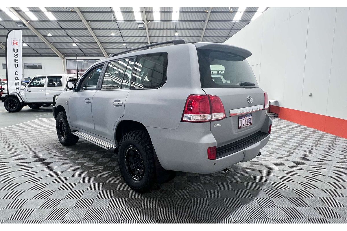 2011 Toyota Landcruiser GXL UZJ200R