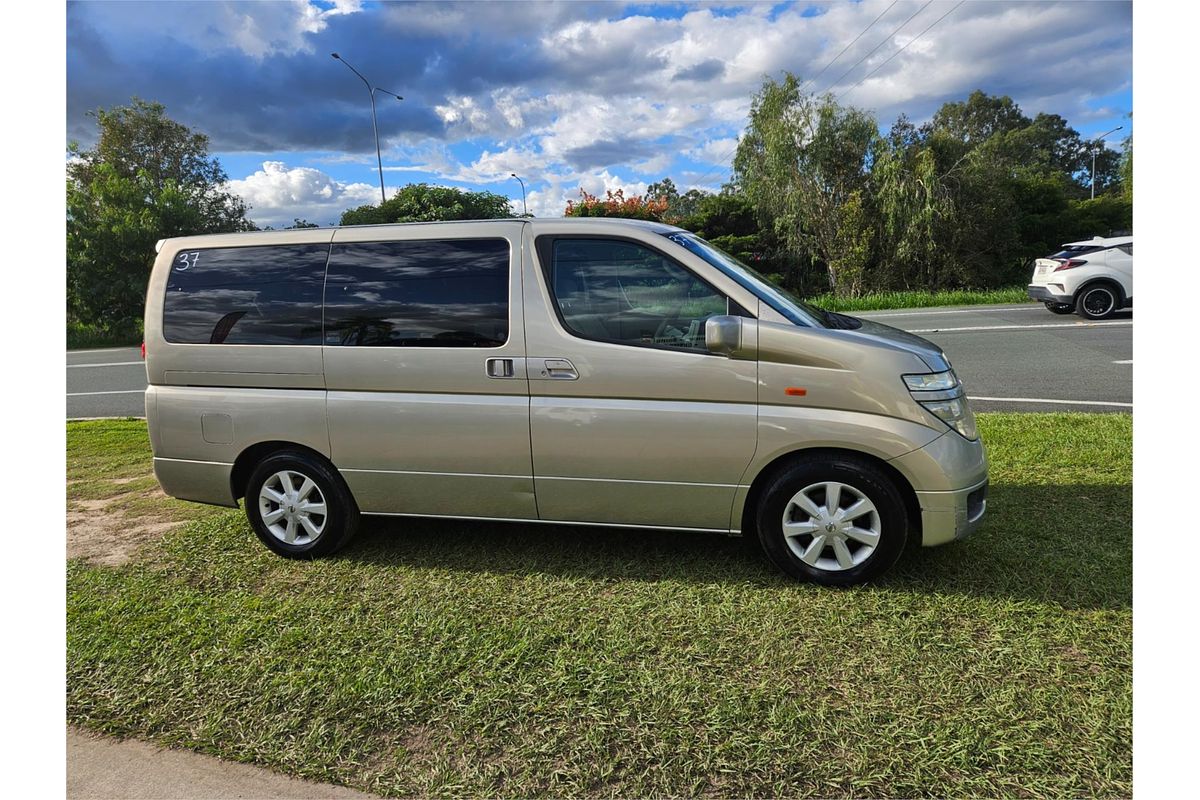 2003 Nissan ELGRAND E51