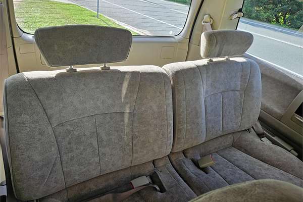2003 Nissan ELGRAND E51