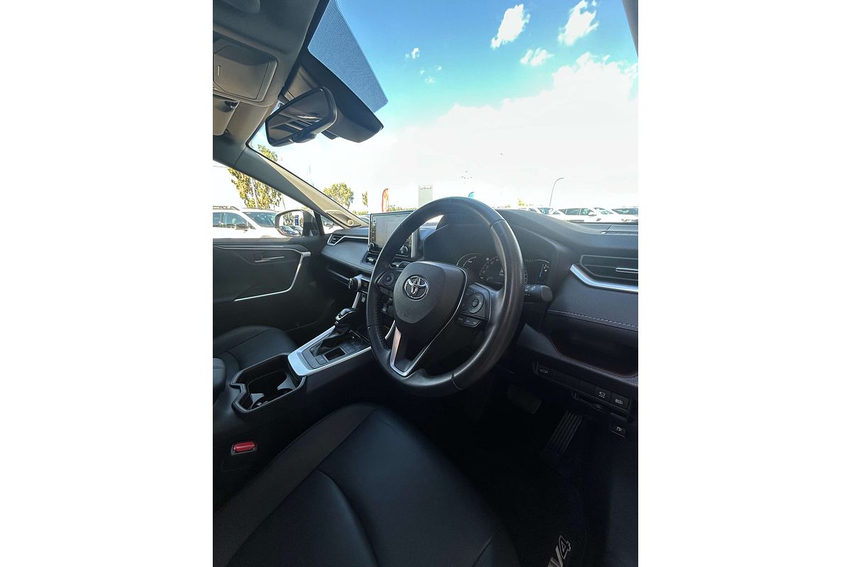 2020 Toyota RAV4 Cruiser AXAH52R