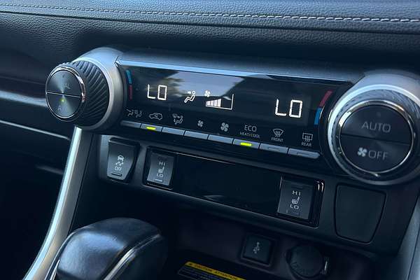 2020 Toyota RAV4 Cruiser AXAH52R
