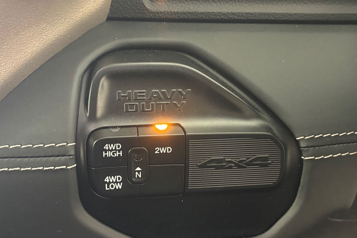 2024 RAM 2500 Laramie DJ 4X4