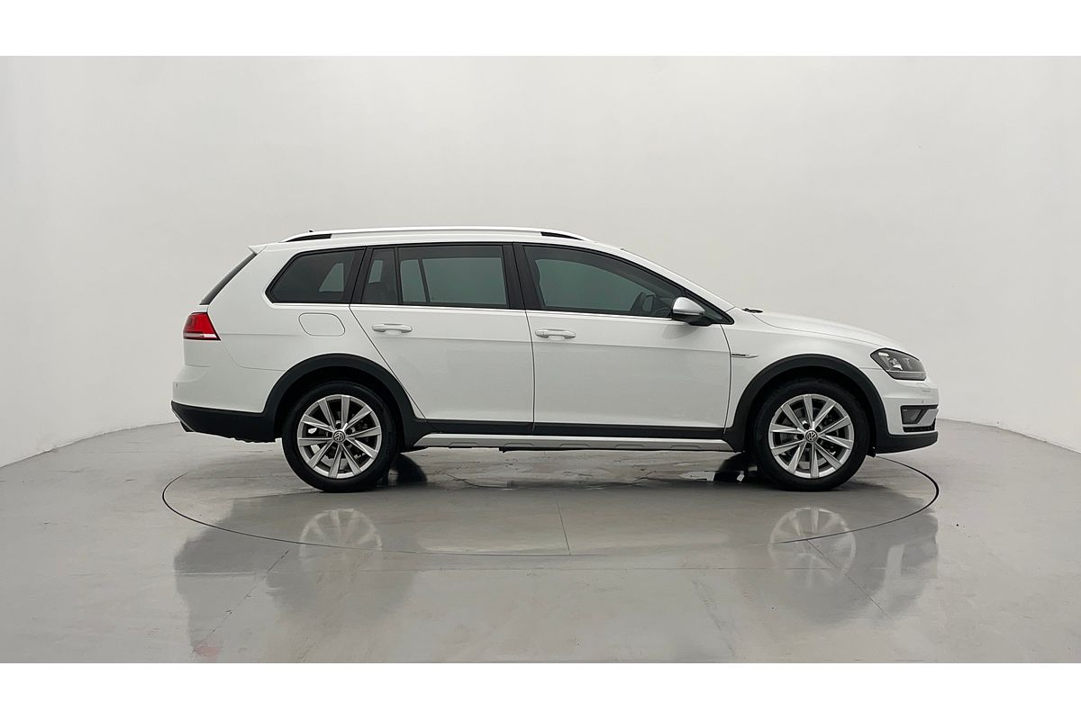 2016 Volkswagen Golf Alltrack 132TSI 7