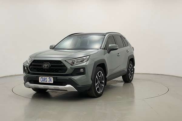 2020 Toyota RAV4 Edge AXAA54R