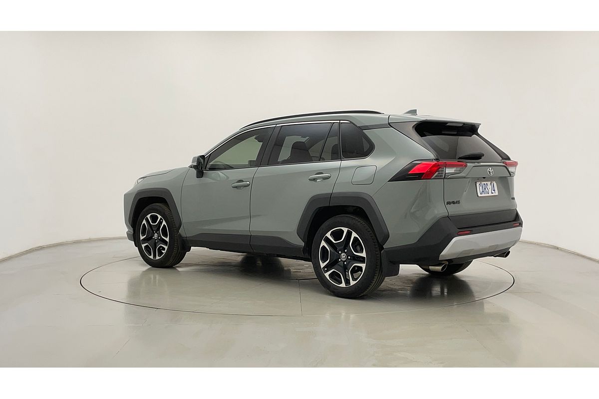 2020 Toyota RAV4 Edge AXAA54R