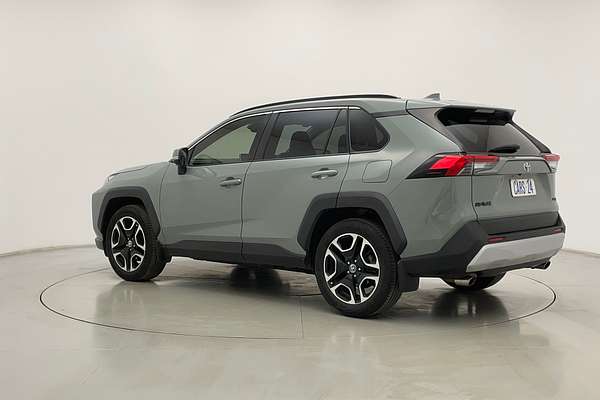 2020 Toyota RAV4 Edge AXAA54R