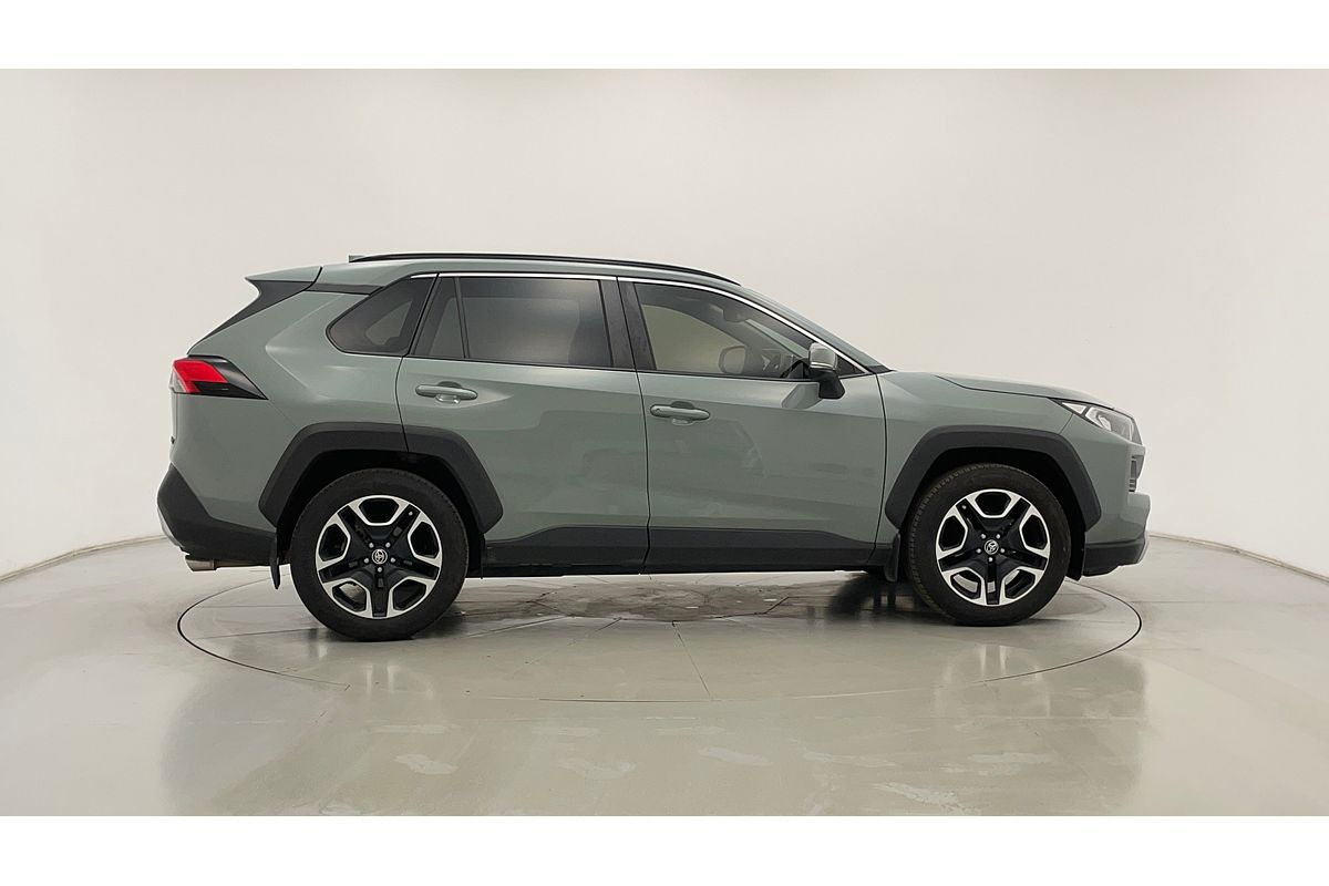 2020 Toyota RAV4 Edge AXAA54R