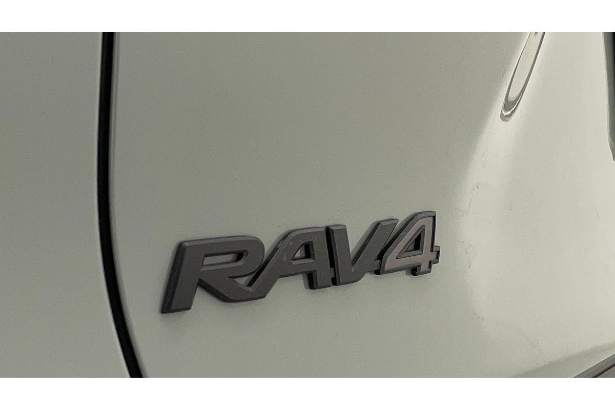 2020 Toyota RAV4 Edge AXAA54R
