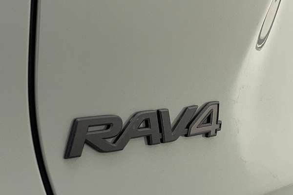 2020 Toyota RAV4 Edge AXAA54R