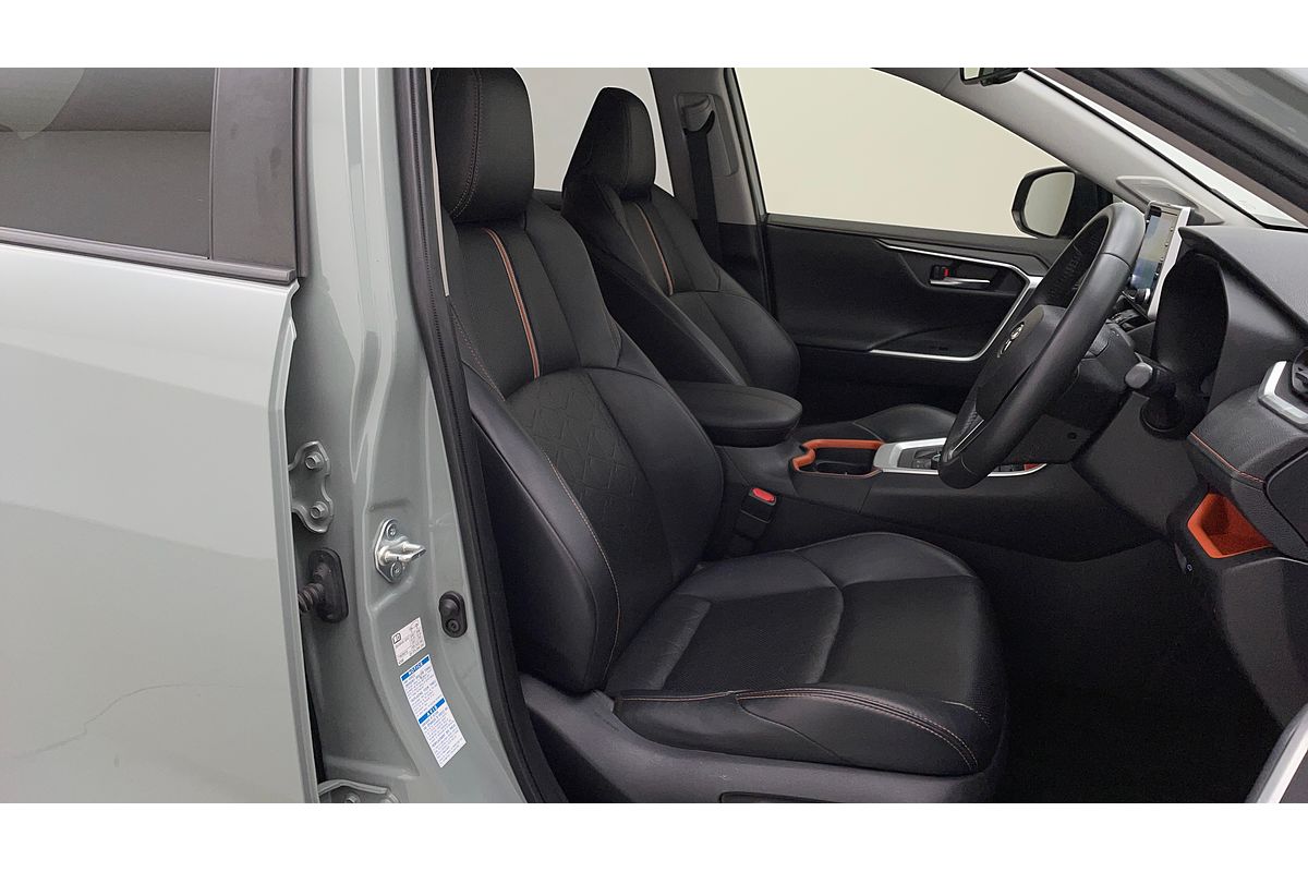 2020 Toyota RAV4 Edge AXAA54R