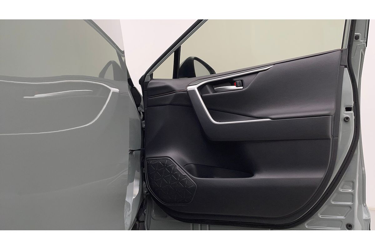 2020 Toyota RAV4 Edge AXAA54R
