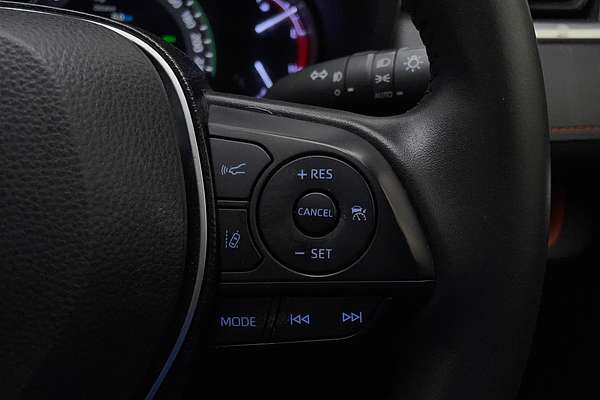 2020 Toyota RAV4 Edge AXAA54R