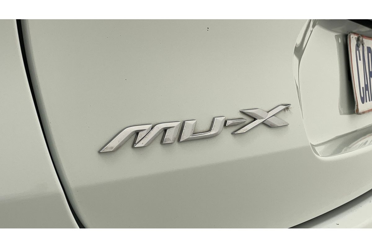 2022 Isuzu MU-X LS-U