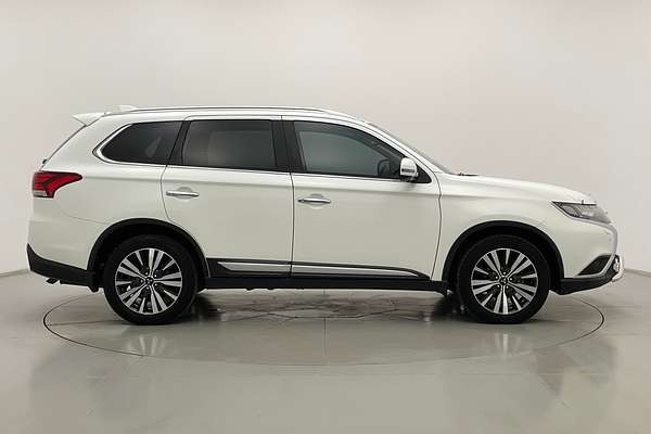 2020 Mitsubishi Outlander Exceed ZL