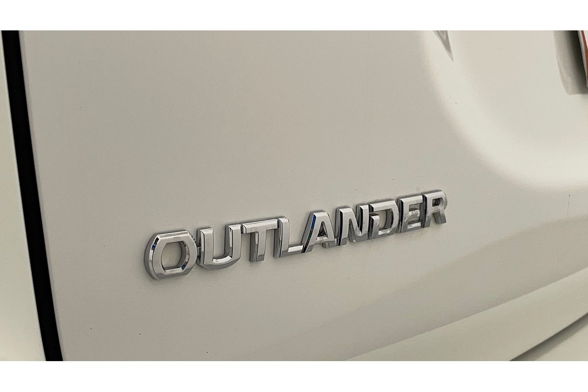 2020 Mitsubishi Outlander Exceed ZL