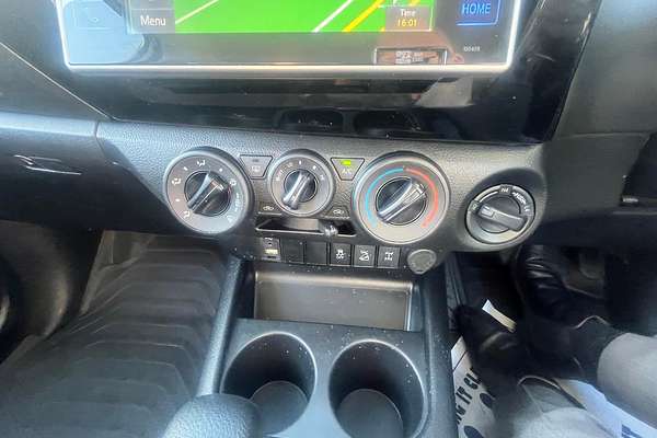 2018 Toyota Hilux SR GUN126R 4X4