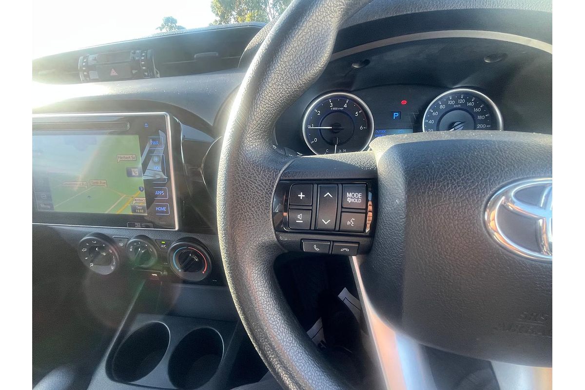 2018 Toyota Hilux SR GUN126R 4X4