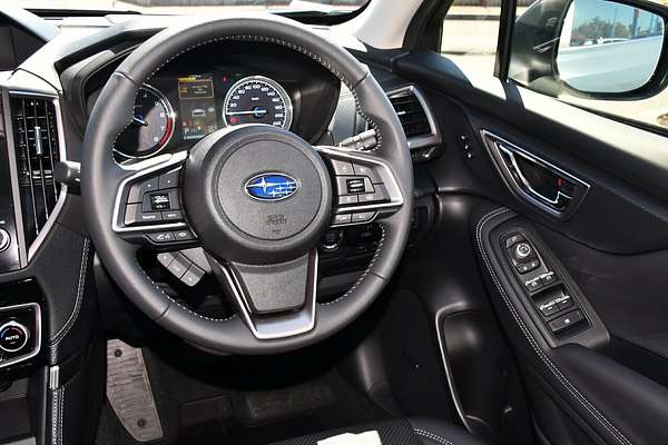 2024 Subaru Forester Hybrid S S5