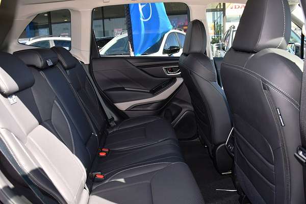 2024 Subaru Forester 2.5i-S S5