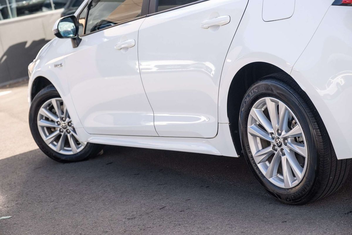 2022 Toyota Corolla Ascent Sport Hybrid ZWE219R