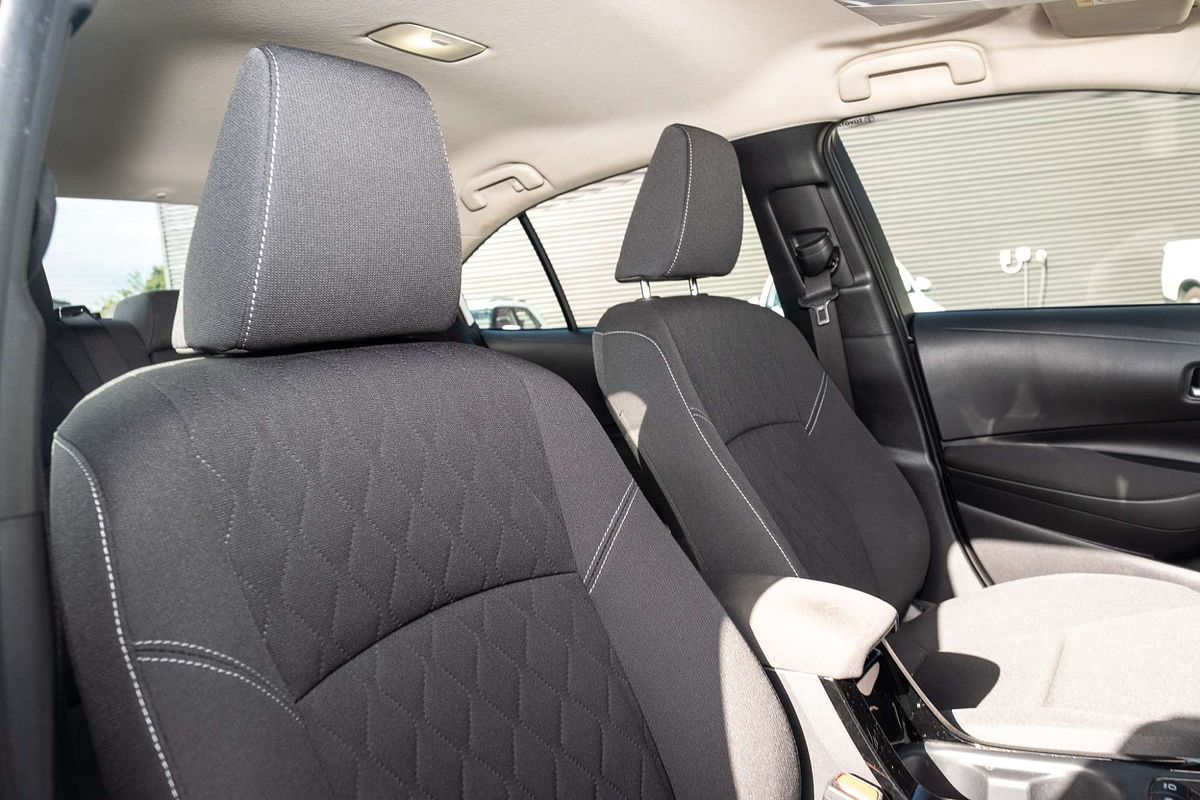 2022 Toyota Corolla Ascent Sport Hybrid ZWE219R