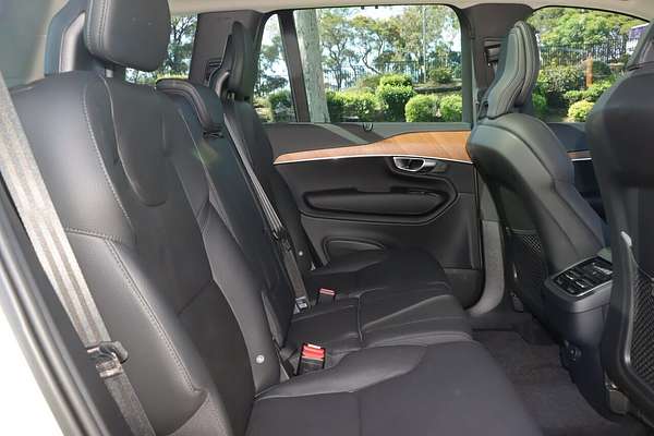2023 Volvo XC90 Ultimate B6 Bright