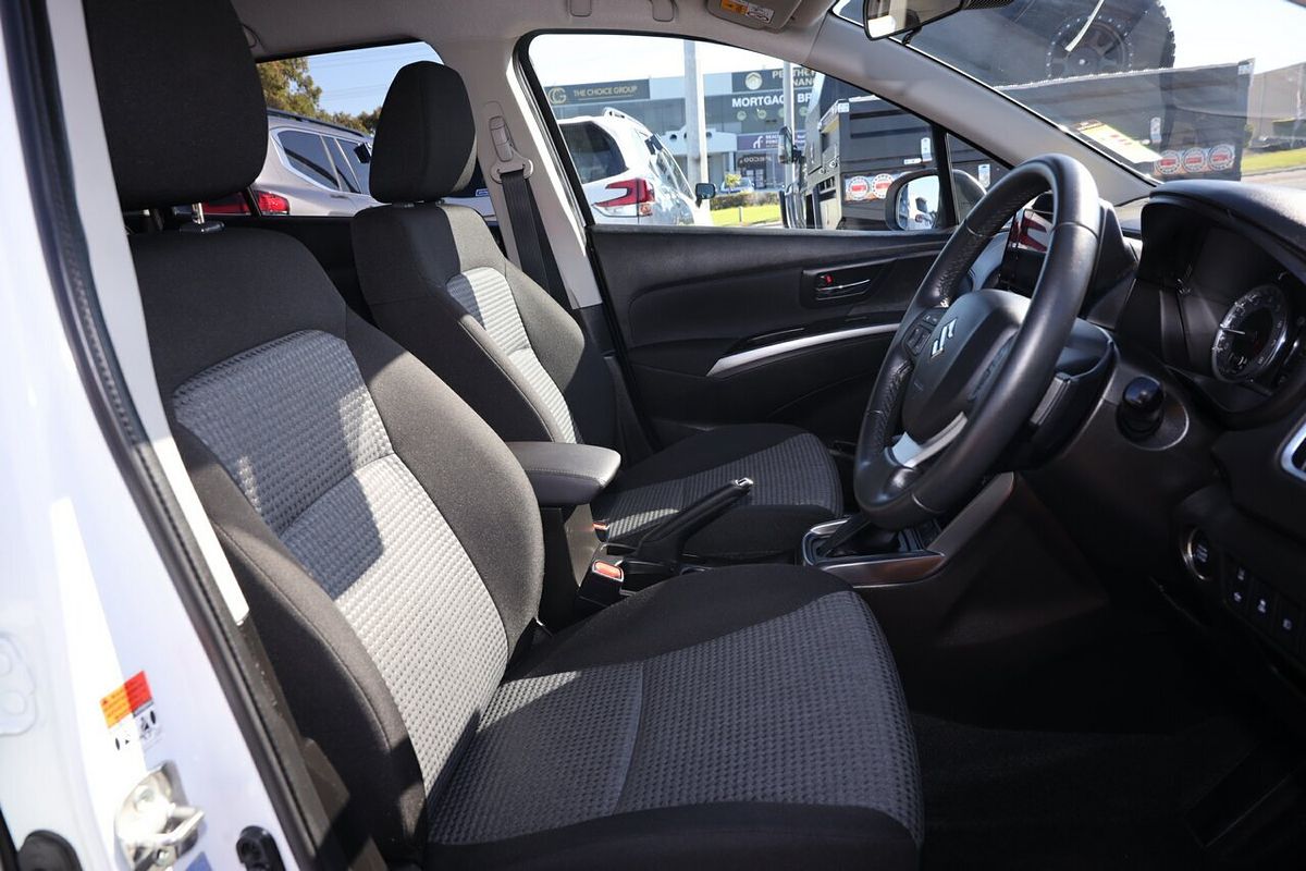 2023 Suzuki S-Cross GL+ JYB