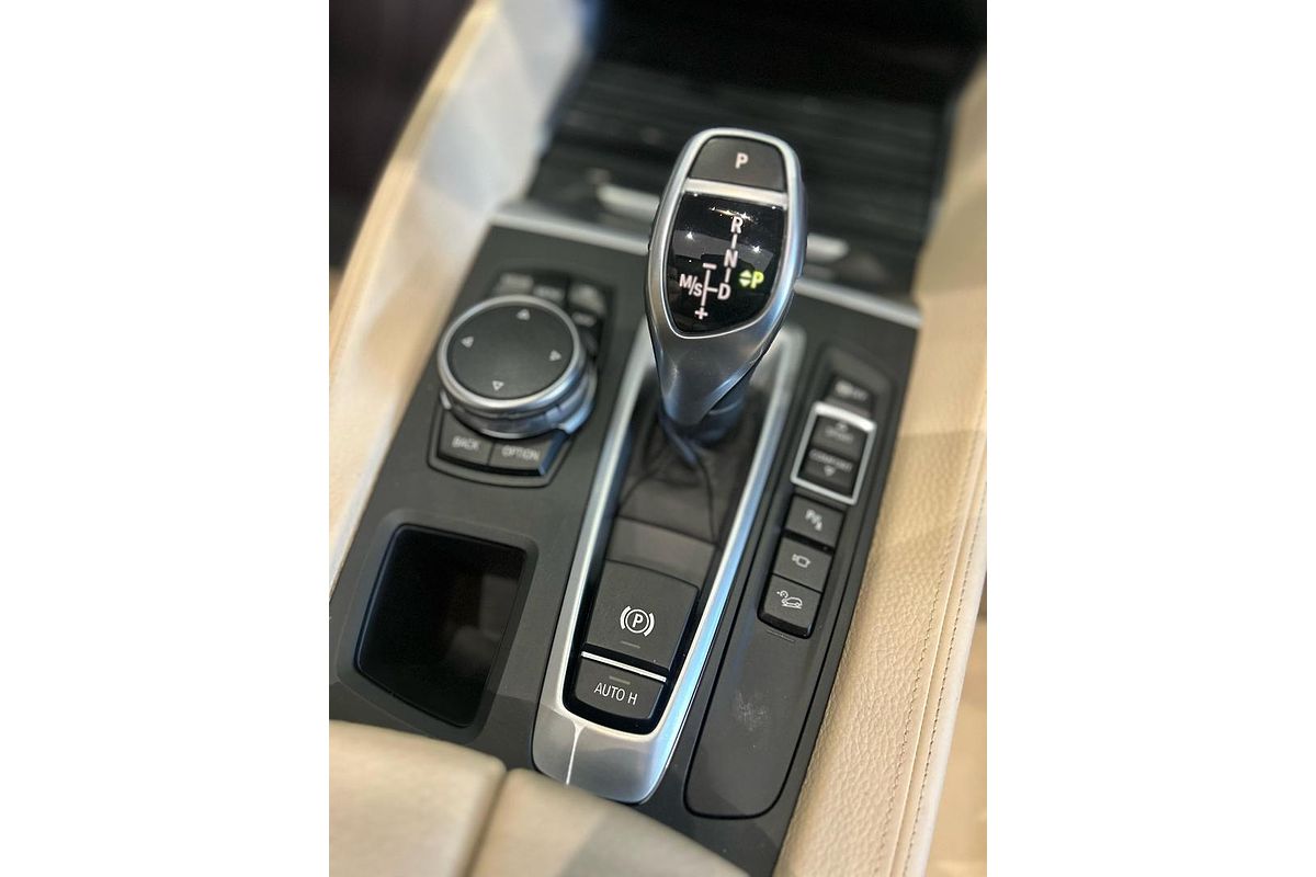2015 BMW X6 xDrive30d F16