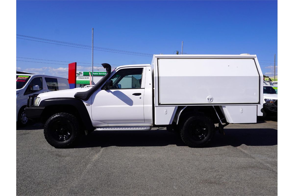 2012 Nissan Patrol ST GU 6 4X4