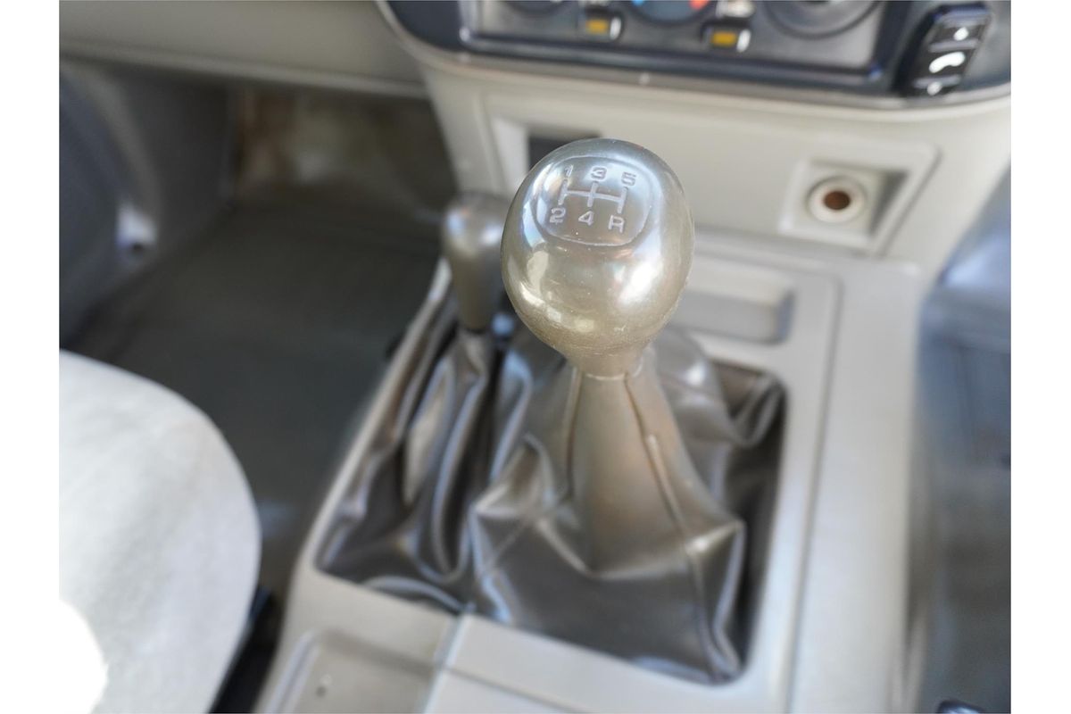 2012 Nissan Patrol ST GU 6 4X4