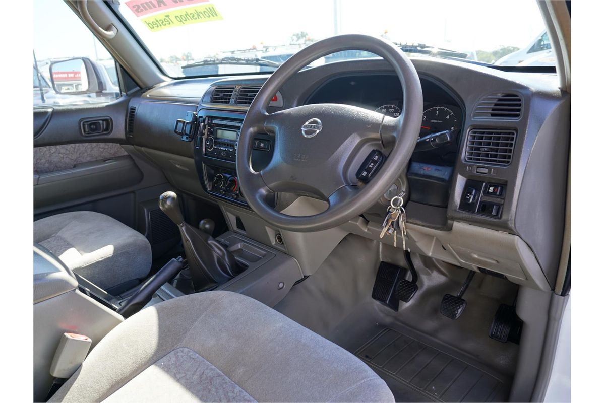 2012 Nissan Patrol ST GU 6 4X4