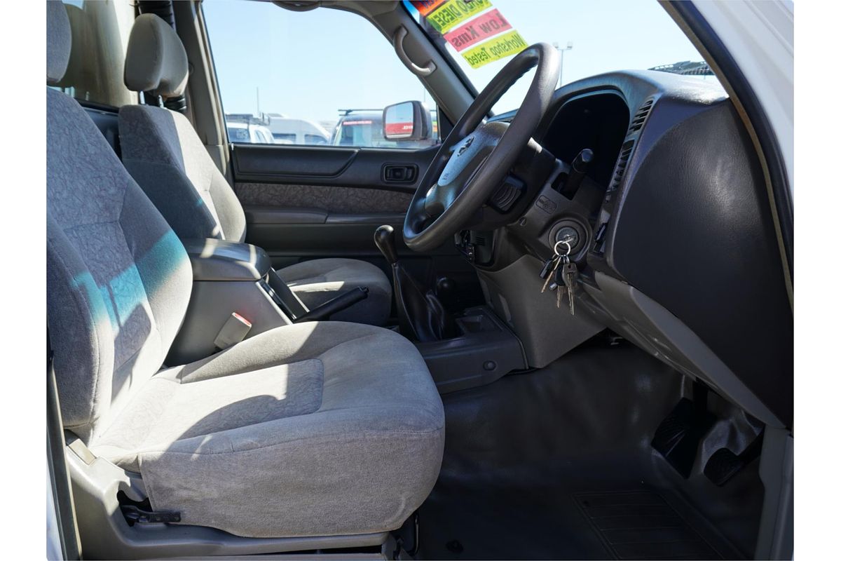 2012 Nissan Patrol ST GU 6 4X4