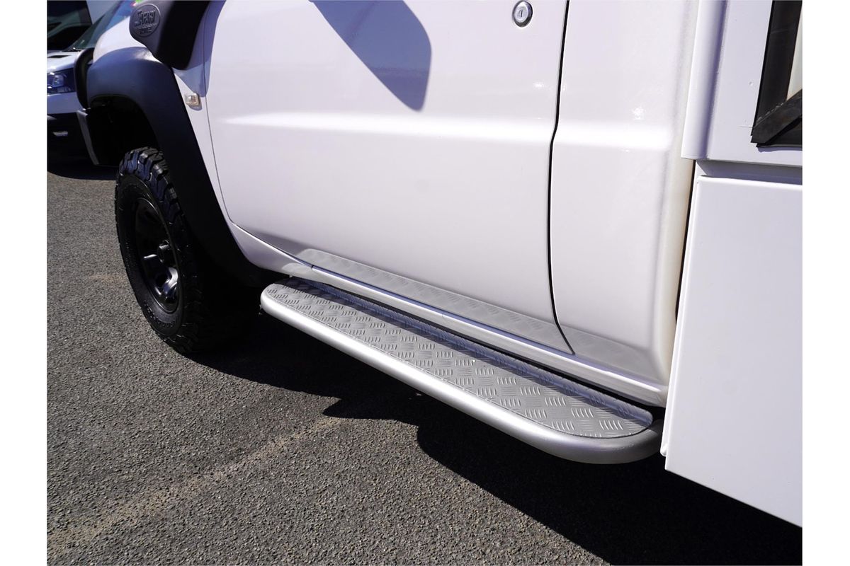 2012 Nissan Patrol ST GU 6 4X4