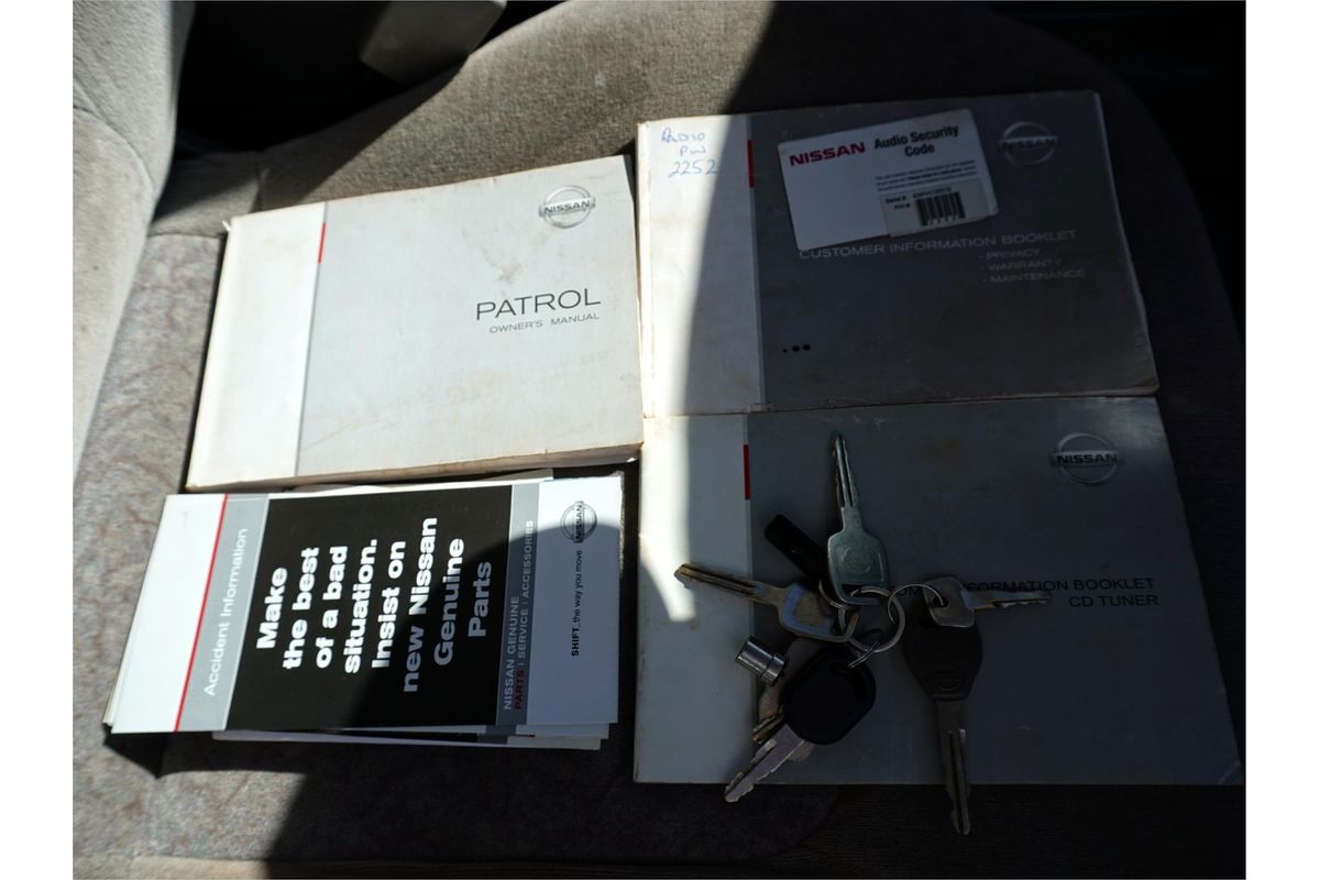 2012 Nissan Patrol ST GU 6 4X4