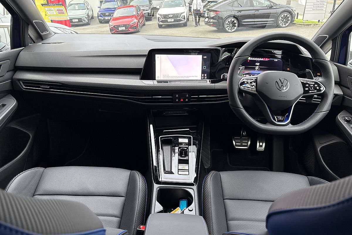 2024 Volkswagen Golf R 8