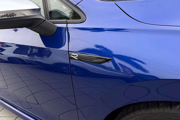 2024 Volkswagen Golf R 8