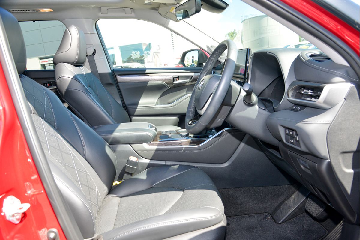 2023 Toyota Kluger Grande AXUH78R