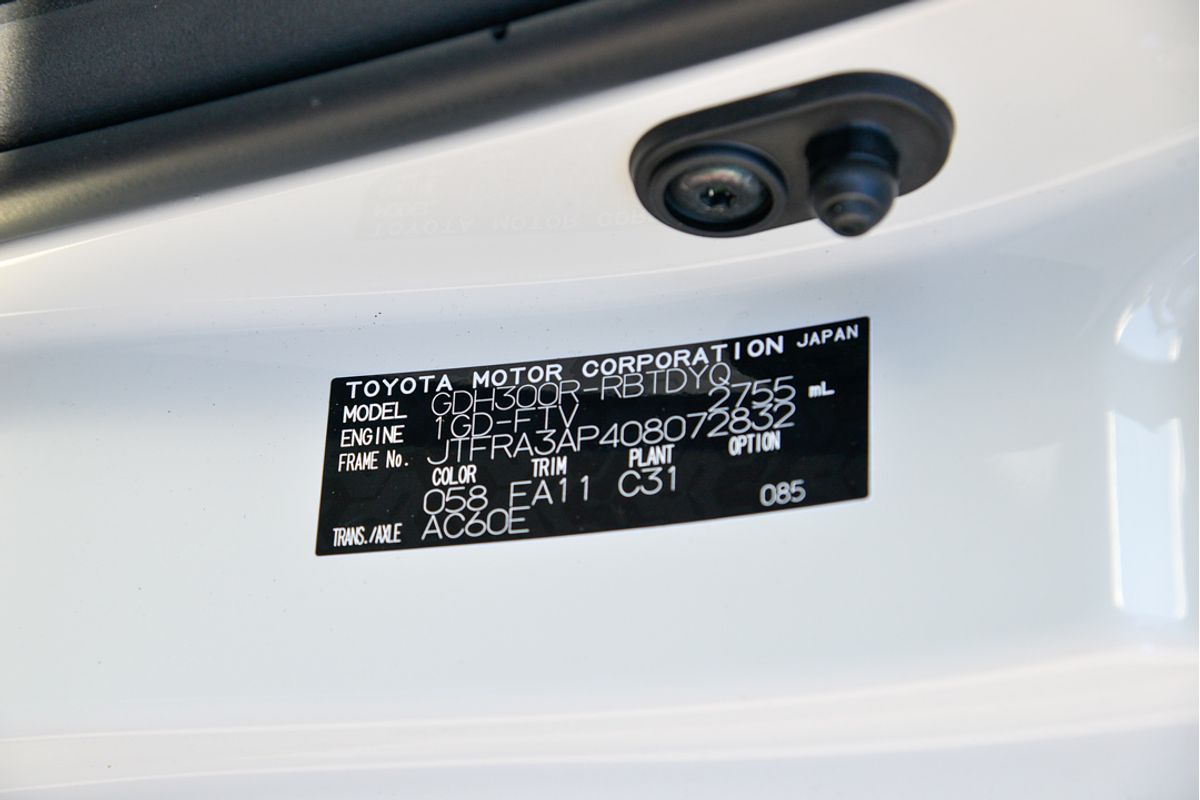 2024 Toyota Hiace GDH300R LWB