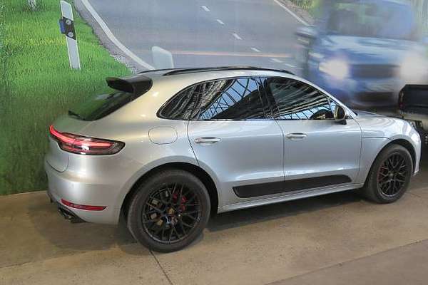 2021 Porsche MACAN GTS