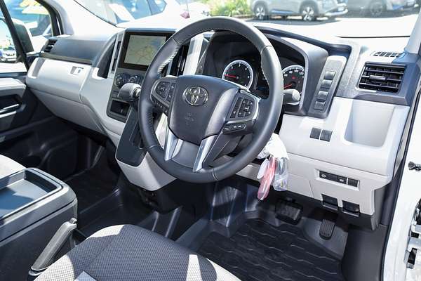 2025 Toyota Hiace GDH300R