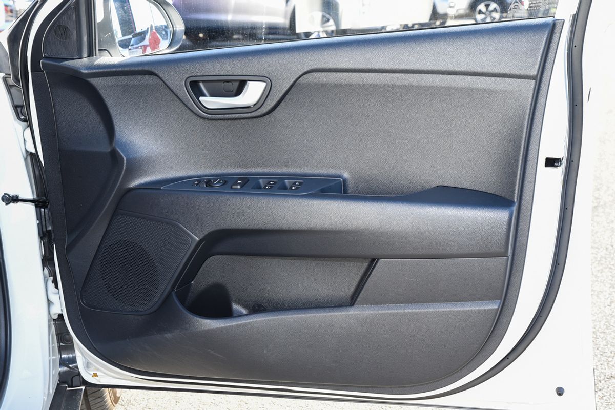 2024 Kia Stonic S YB